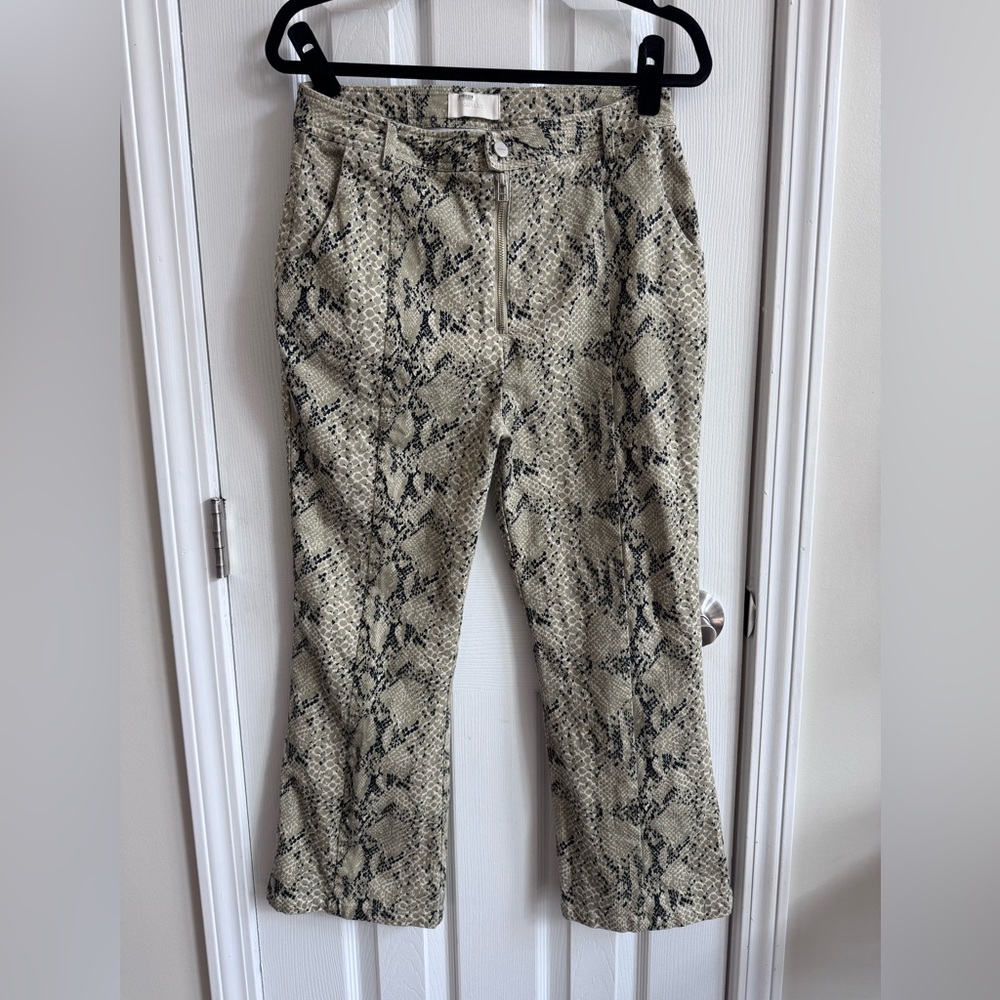 CAPULET • REVOLVE Graham Kick Flare Cropped Pants Python Denim Sz Large - Picture 2 of 7